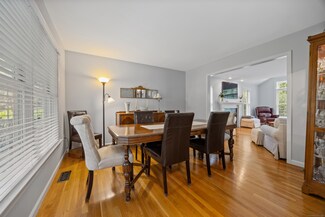 6 Nicholas Ct, Prospect, CT 06712