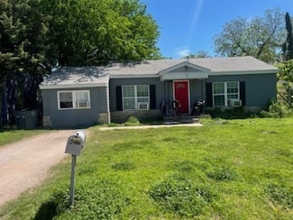 204 SW 24th St, Lawton, OK 73505