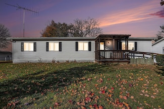 69617 Eisenhower Rd, Sturgis, MI 49091