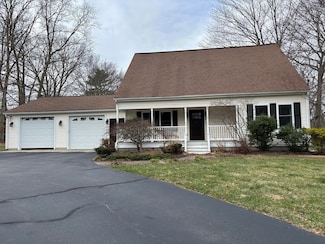 947 Pine St, Seekonk, MA 02771