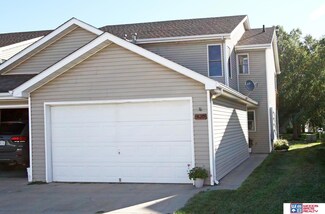520 Lakeside Dr Unit 29, Lincoln, NE 68528
