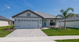5409 Waterside Dr, Auburndale, FL 33823