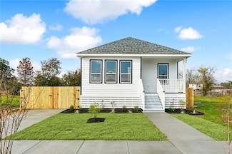 1306 Alexander Ave, Arabi, LA 70032