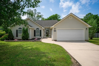 182 Century Dr, Rossville, GA 30741
