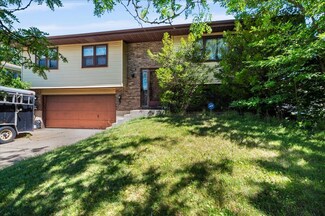 388 Highland Ave, Hampshire, IL 60140