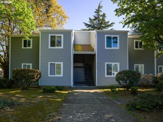 2700 SE 138th Ave Unit 4, Portland, OR 97236