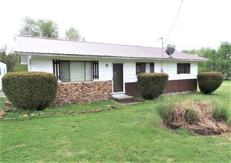 512 W Primm St, Carthage, MO 64836