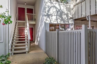 255 S Rengstorff Ave Unit 13, Mountain View, CA 94040