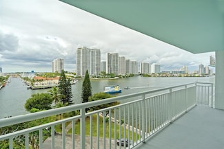 301 174th St Unit 720, Sunny Isles Beach, FL 33160