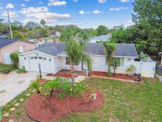 9011 Hunt Club Ln, Port Richey, FL 34668