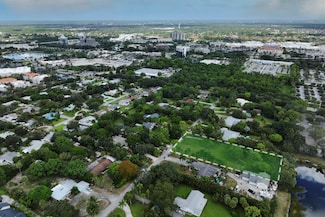 11144 Monet Woods Rd, Palm Beach Gardens, FL 33410