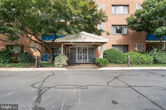 1931 N Cleveland St Unit 207, Arlington, VA 22201