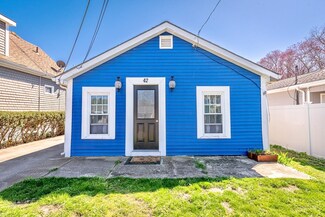 42 Mccabe St, South Dartmouth, MA 02748