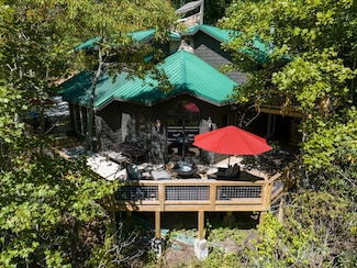 711 Flat Mountain Rd, Highlands, NC 28741