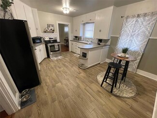 1610 California Ave, Chickasha, OK 73018