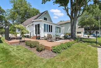 15 Ems B40d Ln, Leesburg, IN 46538