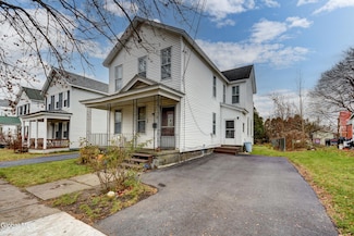 12 Cady St, Johnstown, NY 12095