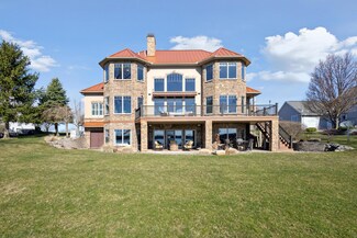 25341 Island View Ln, Sturgis, MI 49091