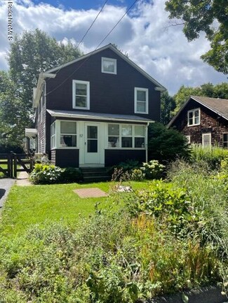 57 Maple St, Williamstown, MA 01267