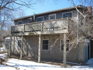 10 Siasconset Dr, Sagamore Beach, MA 02562