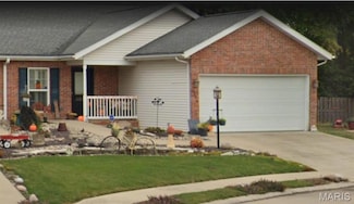 3214 Leverett Ct, Alton, IL 62002
