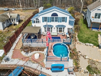 24 Kingsland Rd, Landing, NJ 07850