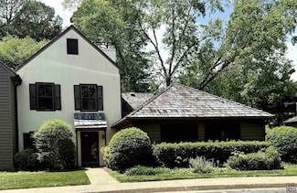 732 Exton Ct, Charlottesville, VA 22901