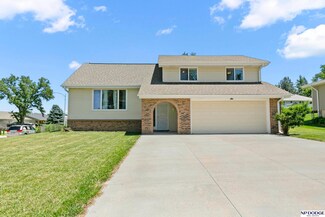 5147 N 116th St, Omaha, NE 68164