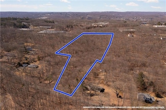 58 Acorn Hill Rd, Woodbridge, CT 06525