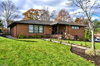 7 Jefferson Place, Wayne, NJ 07470