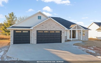 1267 Allen Lee Way, Pulaski, WI 54162
