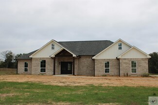 280 Kentucky Cir, Hooks, TX 75561