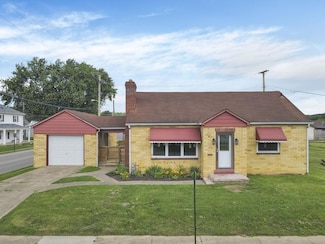 714 E 2nd St, Logan, OH 43138