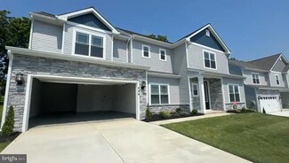 424 Abigail Ave, Waynesboro, PA 17268