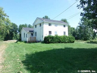 2765 Lattin Rd, Albion, NY 14411