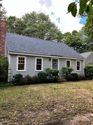 20 Watson Dr, Mashpee, MA 02649