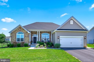 410 Edie Cir, Stewartstown, PA 17363
