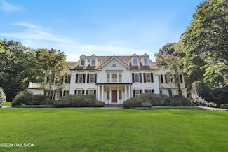 20 Sherwood Farm Ln, Greenwich, CT 06831