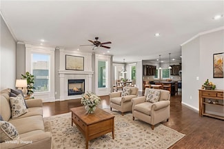 16211 S Locust St, Olathe, KS 66062