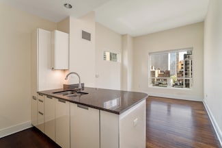 250 E 49th St Unit 10A, New York, NY 10017