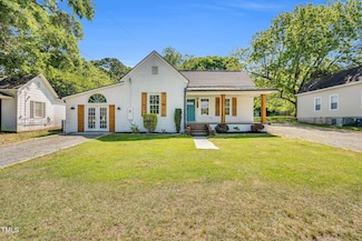 105 N 11th St, Erwin, NC 28339