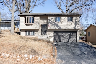 8512 Acorn Path, Wonder Lake, IL 60097