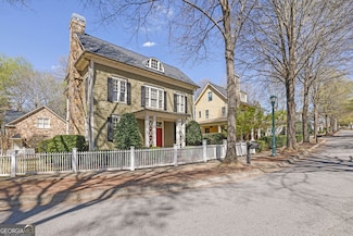 1421 Hedgewood Ln NW, Kennesaw, GA 30152