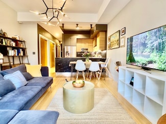 319 Monroe St Unit 2, Hoboken, NJ 07030