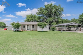 210 N Walnut Ave, Petrolia, TX 76377