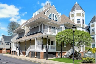 22 Franklin Place Unit B3, Morristown, NJ 07960