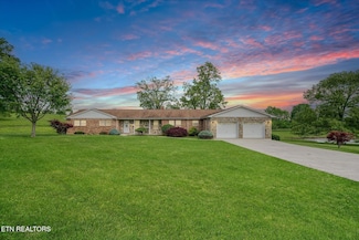 390 Lincoln St, Crossville, TN 38572