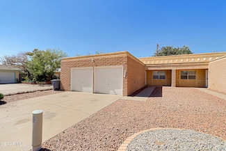 3221 Isla Morada Dr, El Paso, TX 79925