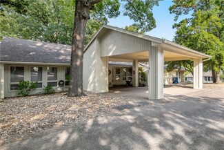 4 Mellor Ln, Bella Vista, AR 72715