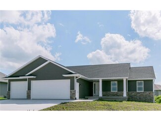 507 Valley Dr, Atkins, IA 52206